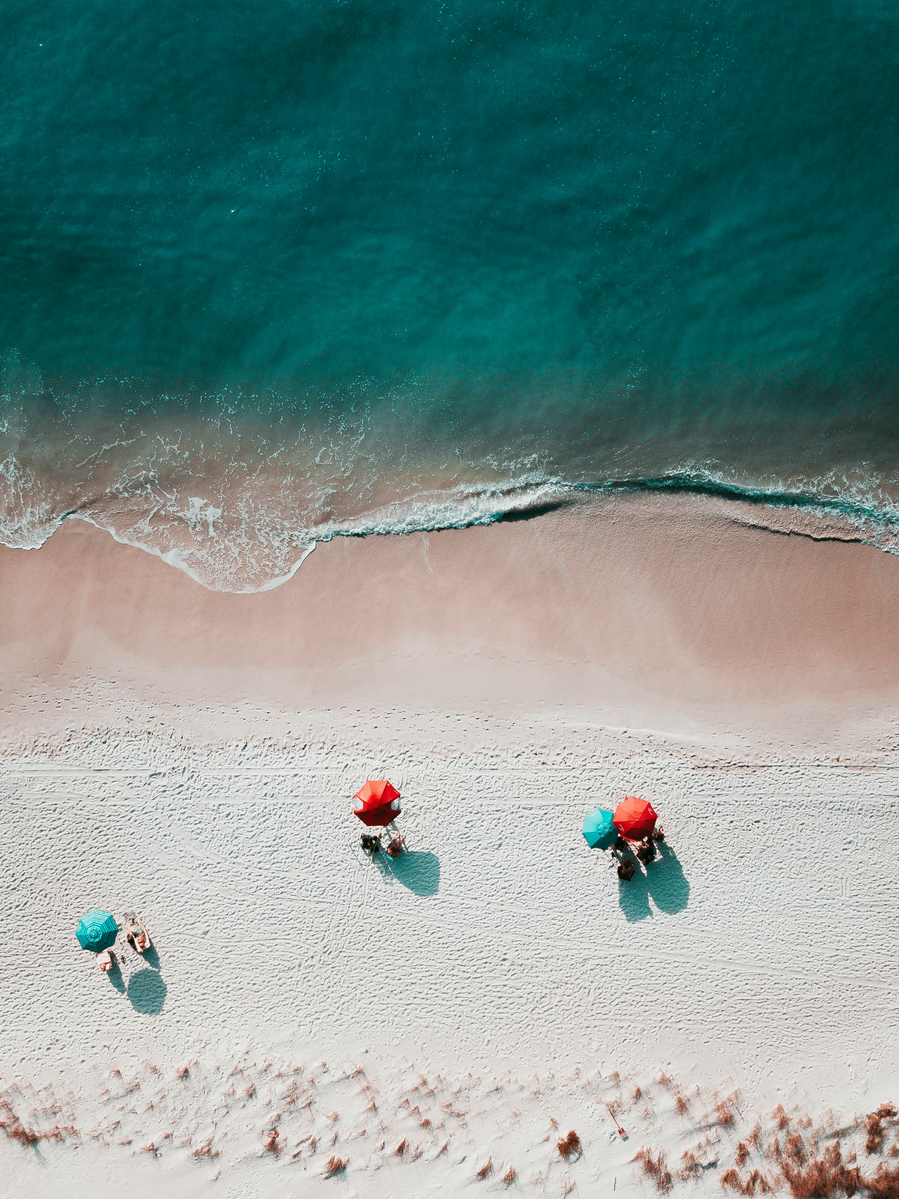 Coastal Ease & Quiet Luxury